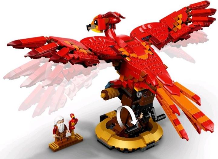 Actual product image LEGO Fawkes, Dumbledore's Phoenix (76394, LEGO Harry Potter, LEGO Rare Sets)
