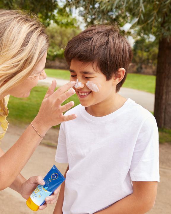 Produktbild NIVEA Sun Kids Protect & Play Sonnenlotion (Sonnenlotion, SPF 50+, 150 ml, 181.80 g)