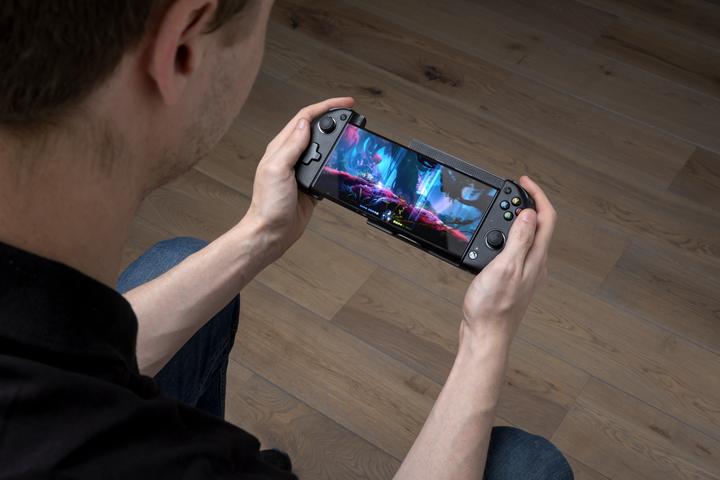 Actual product image Nacon Gaming Holder MG-X (Android)