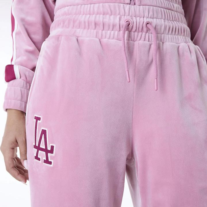 Actual product image New Era Women's velvet jogging suit Dodgers (XS)