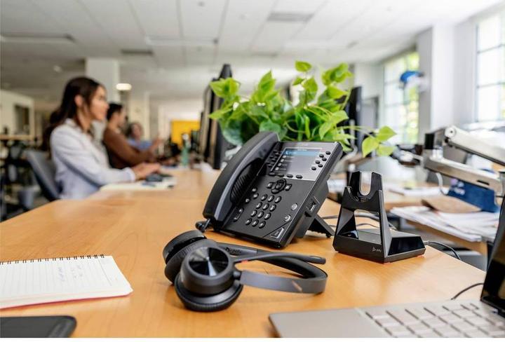 Produktbild Poly Voyager 4320 UC (Kabellos, USB-C)