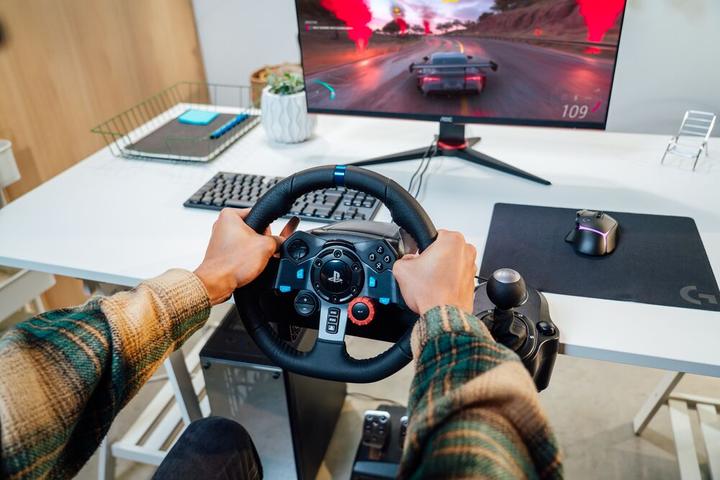 Actual product image Logitech G29 Driving Force Racing Wheel (PS4, PS5, PC)