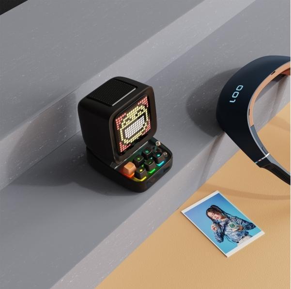 Image du produit Divoom DitooPro (8 h, Fonctionnement sur batterie)