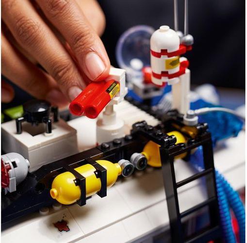 Productafbeelding LEGO Ghostbusters ECTO-1 (10274, LEGO Icons, LEGO Zeldzame Sets)