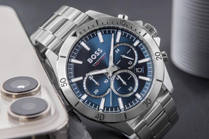 Actual product image BOSS Chronograph (Chronograph, 44 mm)