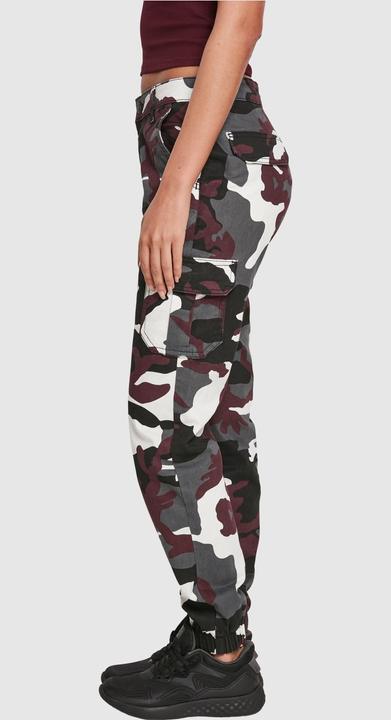 Actual product image Urban Classics Ladies High Waist Camo Cargo Pants (28)