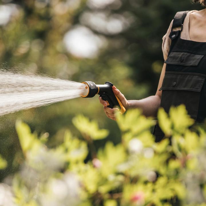 Produktbild Fiskars Sprühpistole, 3 Funktionen, Stufenlos regelbarer Durchfluss, Mit Frontregler und Ein/Aus-Ver
