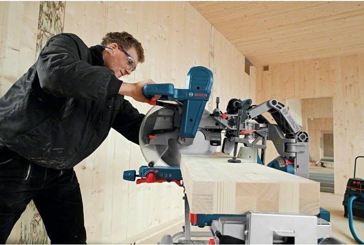 Actual product image Bosch Professional Mitre saw GCM 12 GDL, Wood