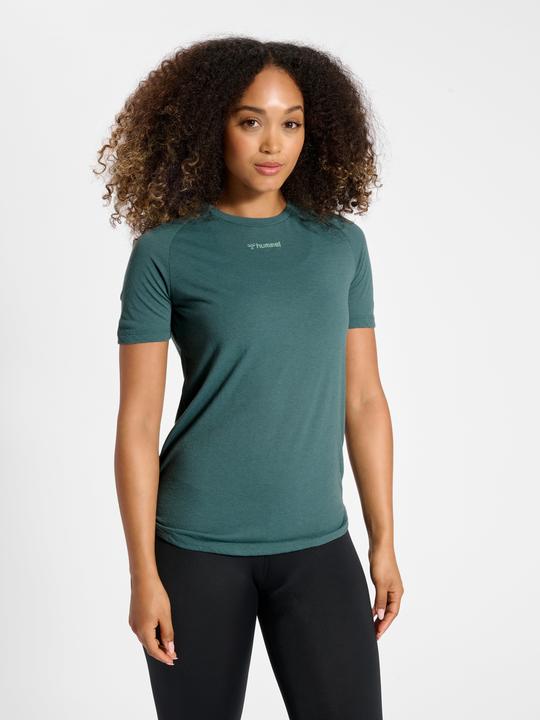 Actual product image hummel Mt Vanja T-Shirt (S)