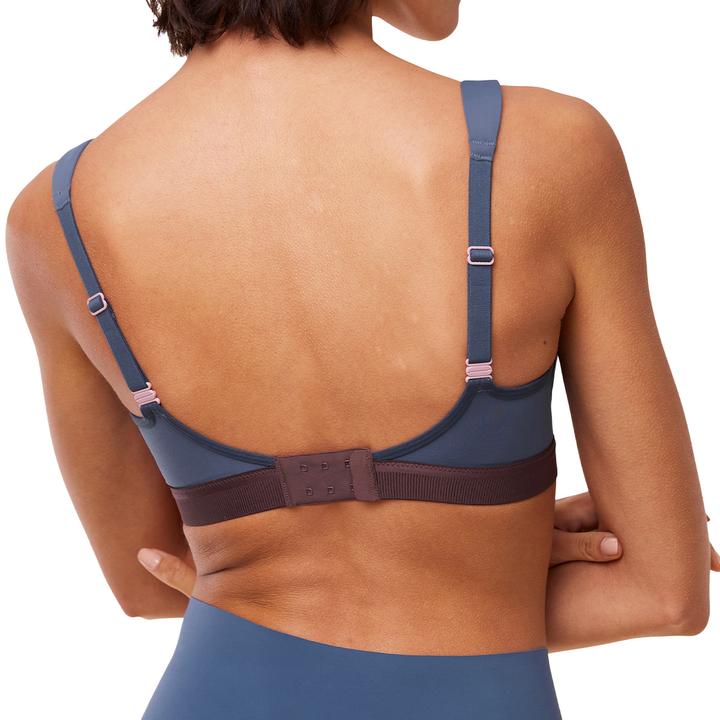 Actual product image Triumph Triaction Gravity Lite P sports bra (85 A)