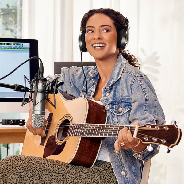 Produktbild RØDE NT1 5th Generation Mikrofon Silber mit K&M Gelenkarm