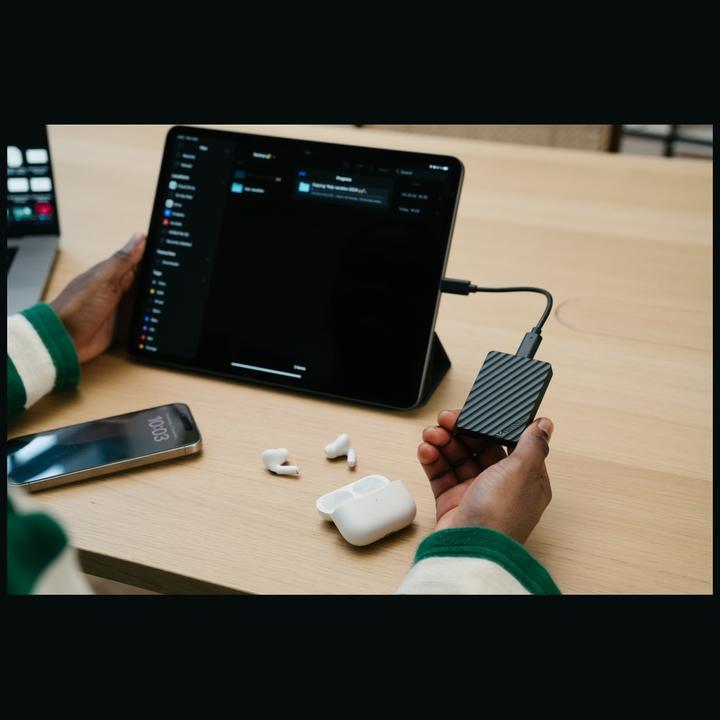 Produktbild Verbatim External Drive Store n Go Mini Stripe USB-C SSD 1TB Black 32035 (1000 GB)