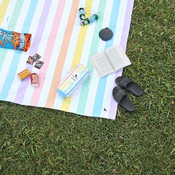 Actual product image Dock & Bay PICNIC BLANKET Unicorn Waves