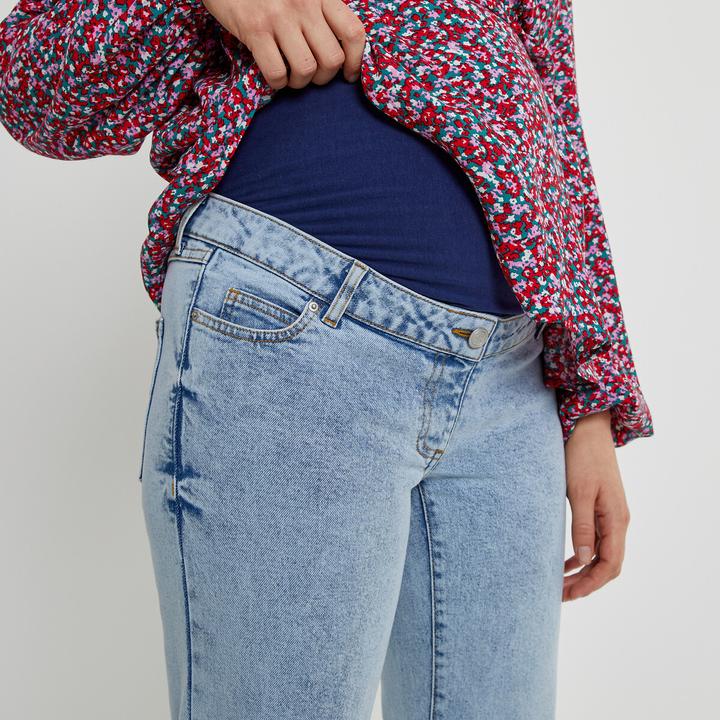 Actual product image La Redoute Collections Straight maternity jeans with high stretch insert at waistband (26)