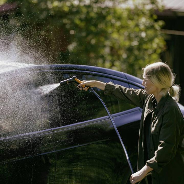 Actual product image Fiskars Spray gun, 2 functions, Infinitely variable flow rate, With front regulator and on/off switch, With