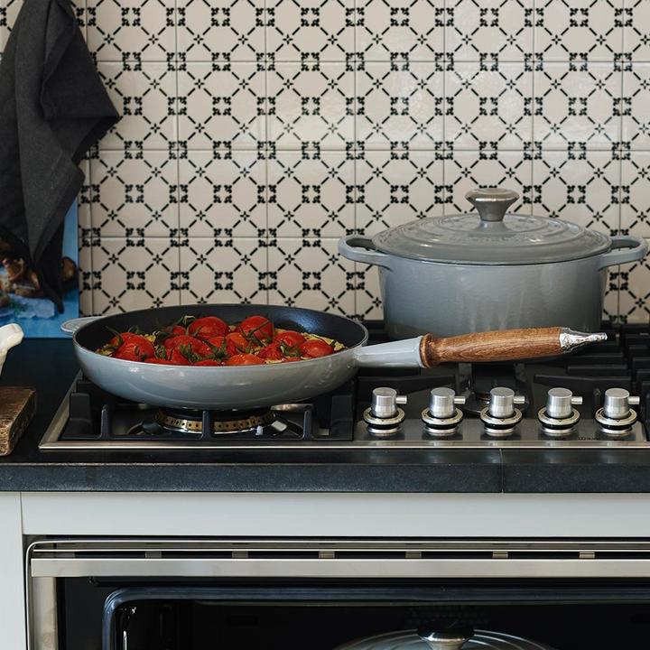 Actual product image Le Creuset Signature (28 cm, Frying pan)