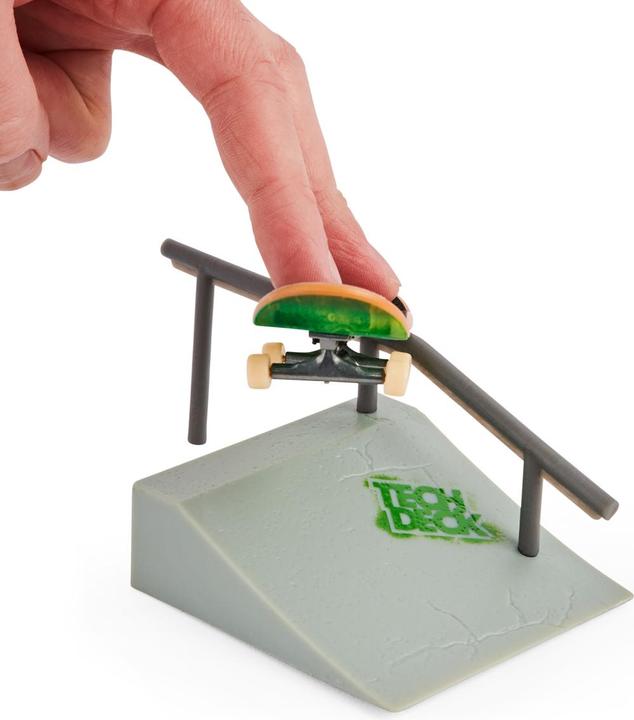 Actual product image Spin Master Skateboard set (Multilingual)