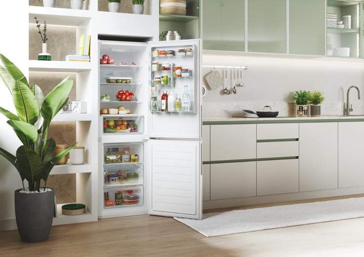 Image du produit Candy Réfrigérateur/congélateur CCE4T618EW Droite, Réversible (341 l)