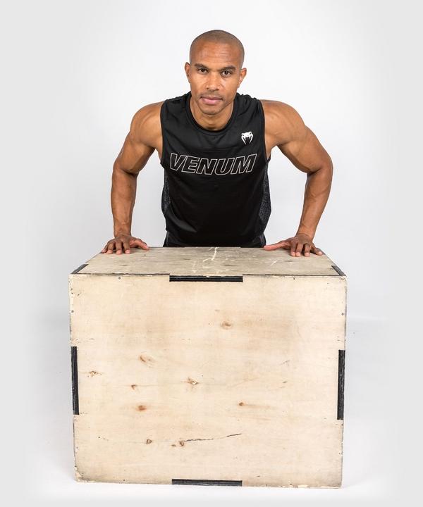 Image du produit Venum Classic Evo Dry Tech Tank Top - Black/White - XL (XL)