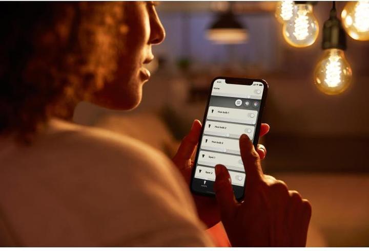 Actual product image Philips Hue White BT (E27, 7 W, 550 lm, 1 x, G)