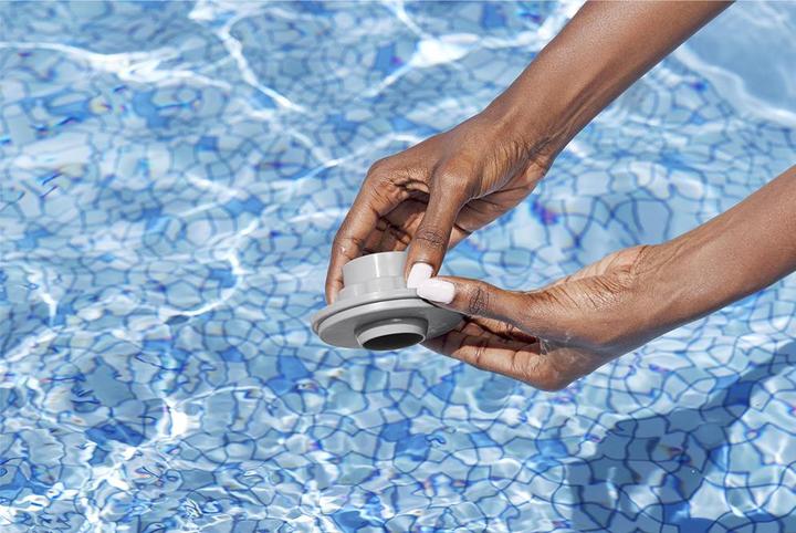 Actual product image Bestway LAY-Z-SPA Xtras LED-Wasserfall