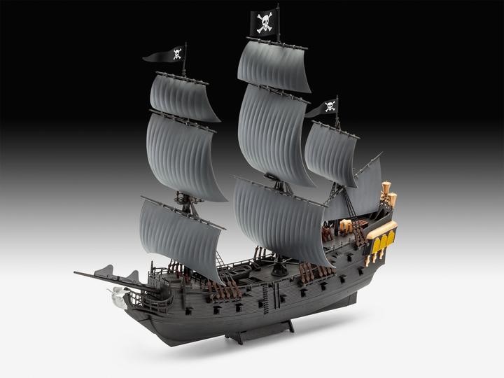 Actual product image Revell Black Pearl