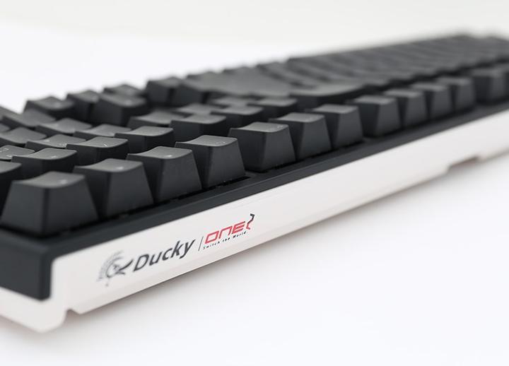 Actual product image Ducky One 2 Backlit PBT (DE, Cable)