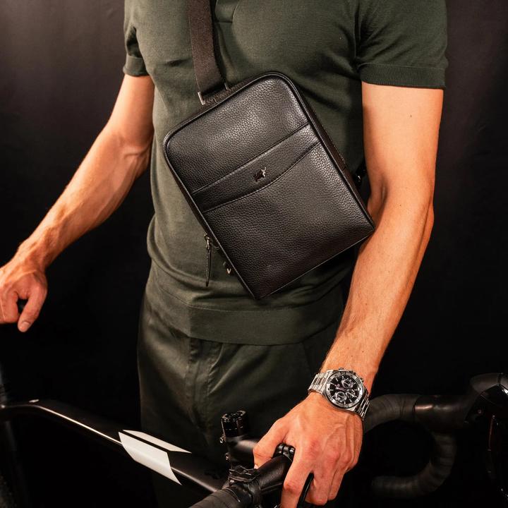 Actual product image Braun Büffel THEO Cross Body