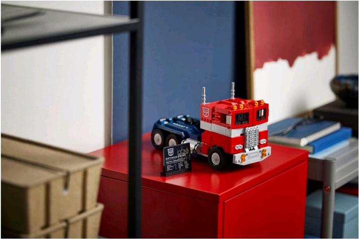 Actual product image LEGO Optimus Prime (10302, LEGO Icons, LEGO Rare Sets)