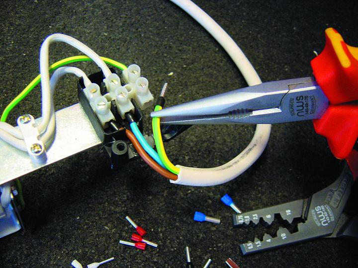 Immagine prodotto NWS Pinze per crimpare ghiere 0,5 b (190 mm)