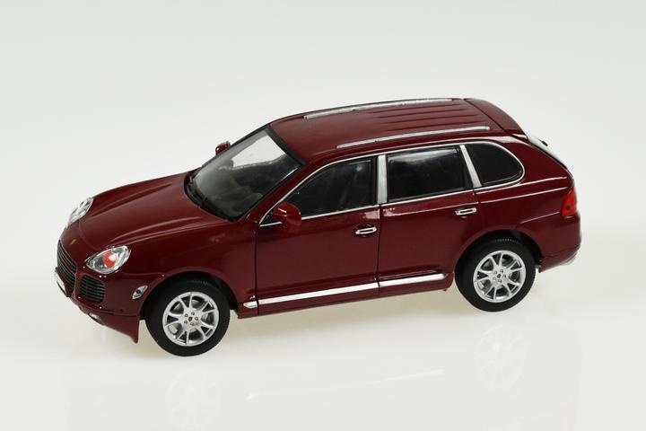 Actual product image Welly Porsche Cayenne Turbo