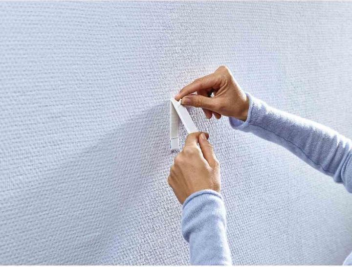 Image du produit tesa Clou adhésif pour papier peint & plâtre, 1kg de tenue, détachable sans trace & réutilisable, 2 clous
