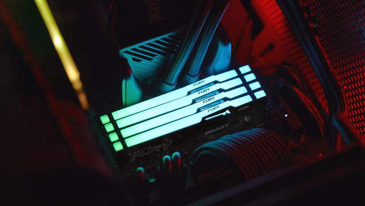Actual product image Kingston FURY Beast RGB (1 x 16GB, 5600 MHz, DDR5 RAM, DIMM)