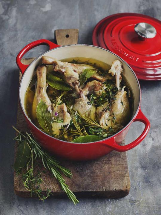 Actual product image Le Creuset Signature (24 cm, Casserole + Stewpot, Cast iron)