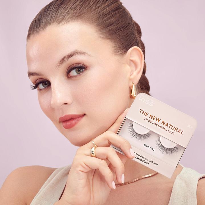 Produktbild KISS Artificial eyelashes The New Natural - Variant: 02 Silver Ring (Künstliche Wimpern)