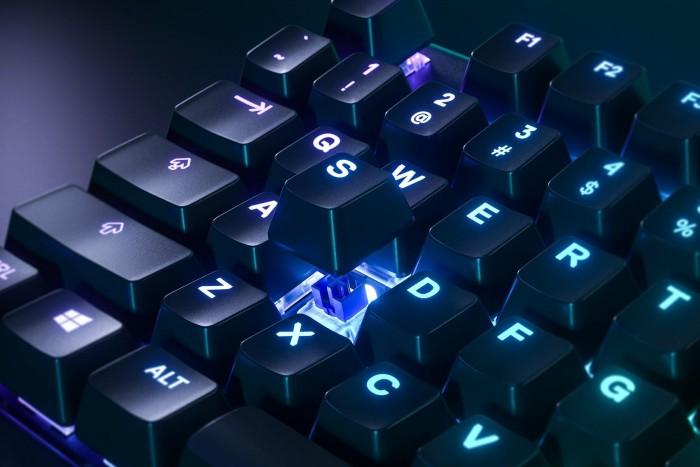 Produktbild SteelSeries Apex 5 (DE, Kabelgebunden)