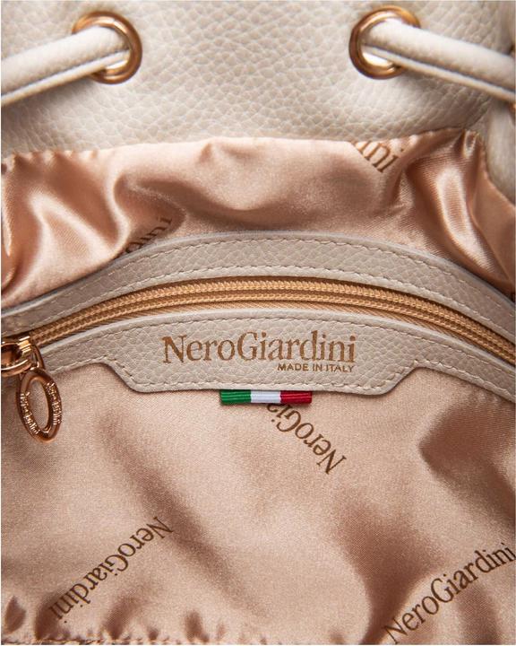 Actual product image Nero Giardini Taschen