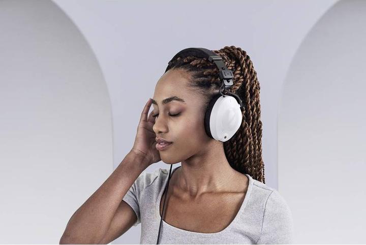 Actual product image RØDE NTH-100 (NC, Cable)