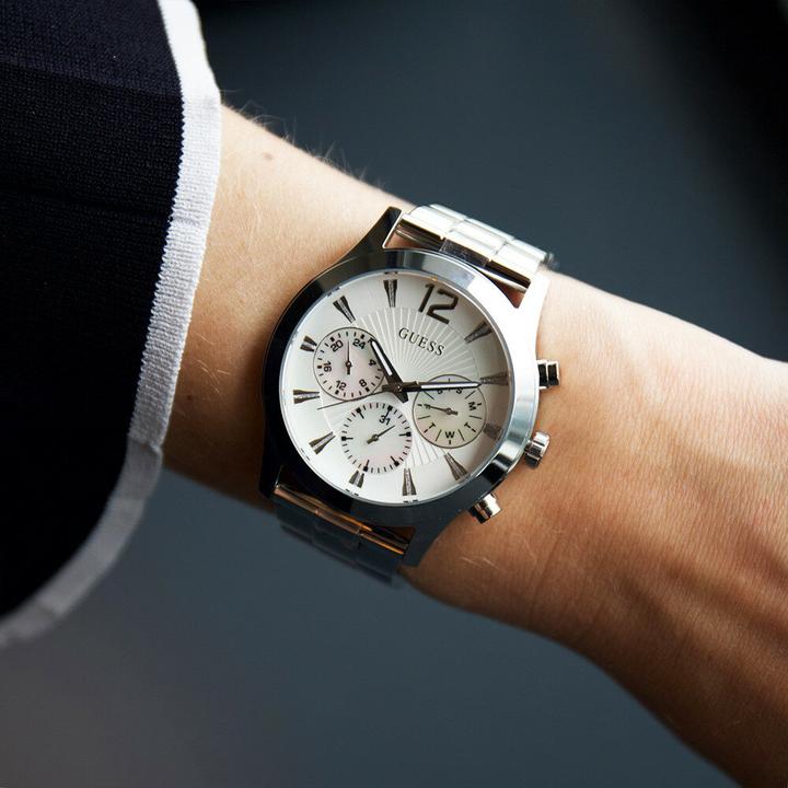 Image du produit Guess Montres DAMEN W1295L1 (Montre analogique, 42 mm)
