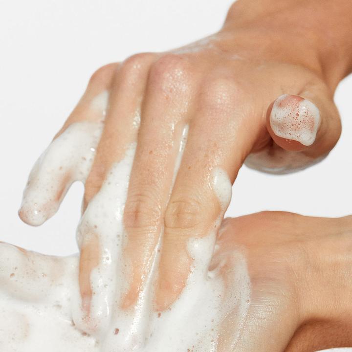 Produktbild Dermalogica Cleansers - Oil to Foam Total Cleanser (250 ml)