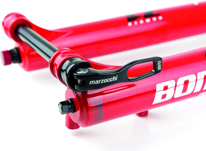 Immagine prodotto Marzocchi Forcella Bomber Z1 27,5" 180 Sweep-Adj 15QRx110 15 T rosso lucido 44 R (180 mm, Aria)