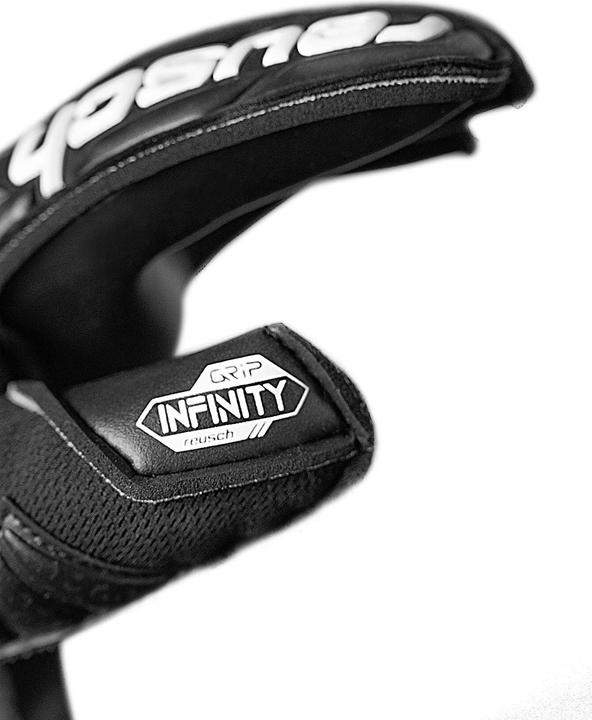 Actual product image Reusch Attract Infinity (11)