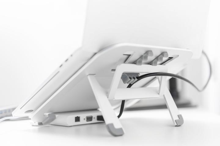 Immagine prodotto Digitus Supporto variabile per notebook con docking station USB-C™ integrata, 8 porte (USB-C, 8 Porti)