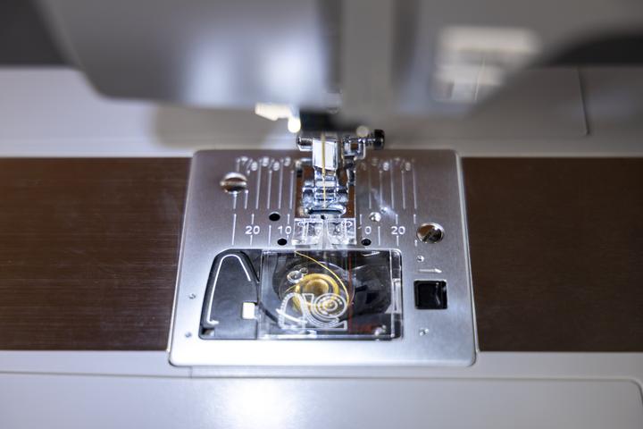 Actual product image Singer HD6805C