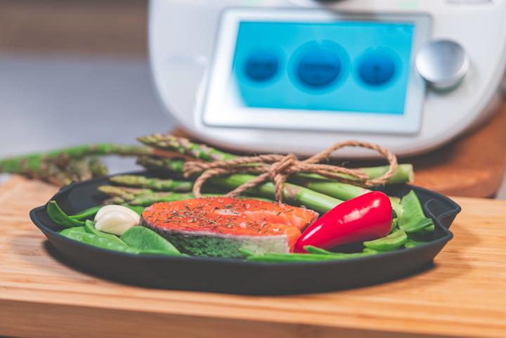 Actual product image Wundermix FlexiSteam® | Silicone casserole dish for Varoma insert base | Thermomix TM6, TM5, TM31 and TM