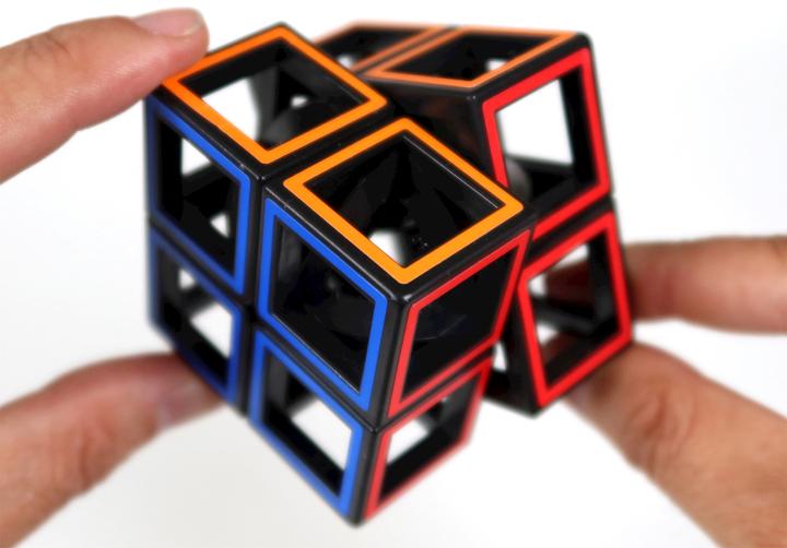 Actual product image Recent Toys Hollow Two by Two from 14 years, 1 player, puzzle game, logic trainer (German, French)