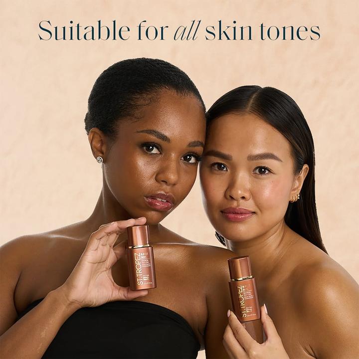 Produktbild St. Tropez - Sunlit Skin Tint + Tan Serum (Selbstbräunungsserum, 30 ml)