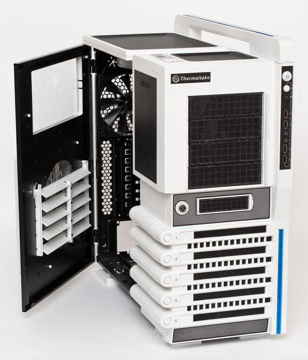 Actual product image Thermaltake Level 10 GT Snow Edition (E-ATX, ATX)