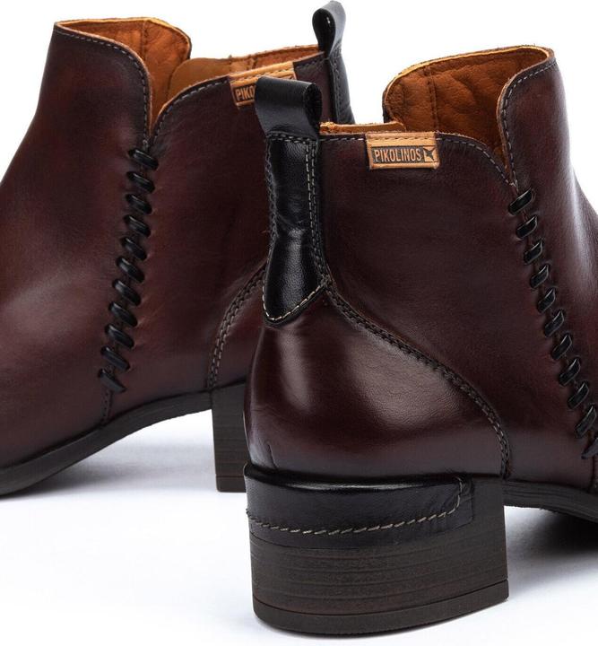 Actual product image Pikolinos Malaga (38)