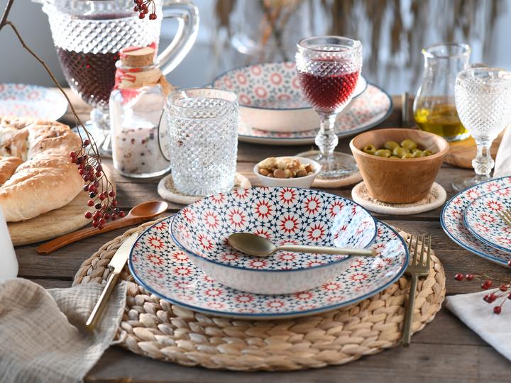 Actual product image CreaTable Stella (16 Piece)